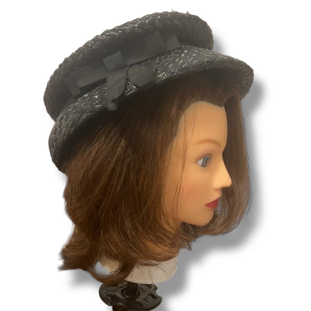 Vintage 1950s/1960s Black Pillbox Raffia Woven Straw Hat w/ Bow